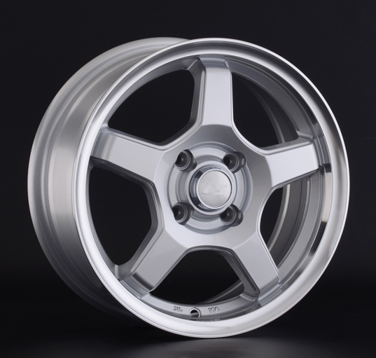 Диски LS wheels LS 816 6.5 х 15 4*100 Et: 45 Dia: 60.1 серебро с полированным ободом