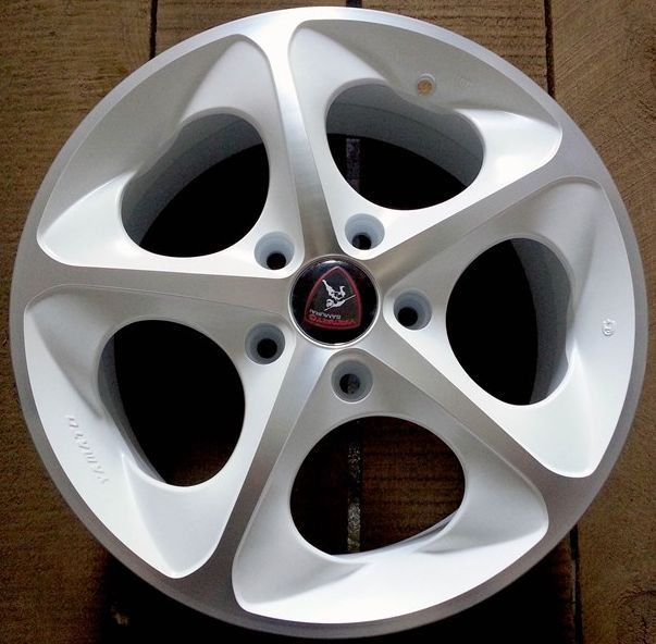 Диски Yamato Oda Nobunaga 6.5 х 16 5*114,3 Et: 31.5 Dia: 67.1 белый с полировкой